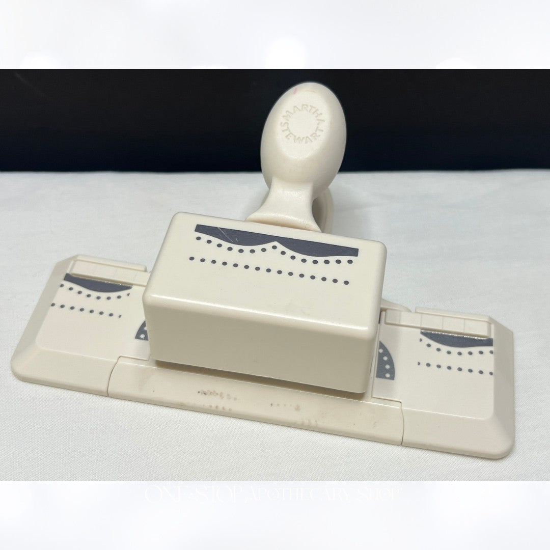 Martha Stewart SCALLOP STITCHED Edge Border Punches Paper Punch