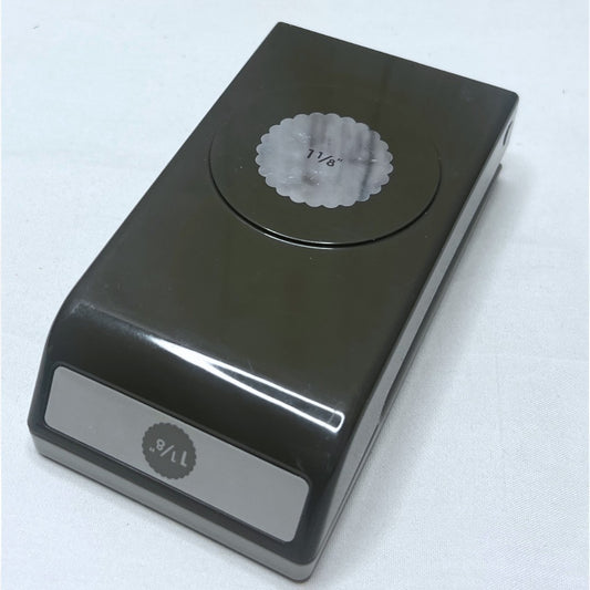 Stampin Up SCALLOP CIRCLE Scalloped Punches Paper Punch 1 & 1/8th