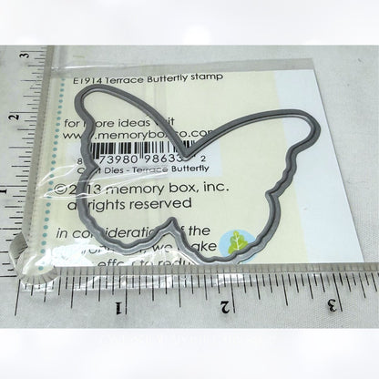 Memory Box DAISY FLOWER FRAME Butterfly Dress Dies Lot