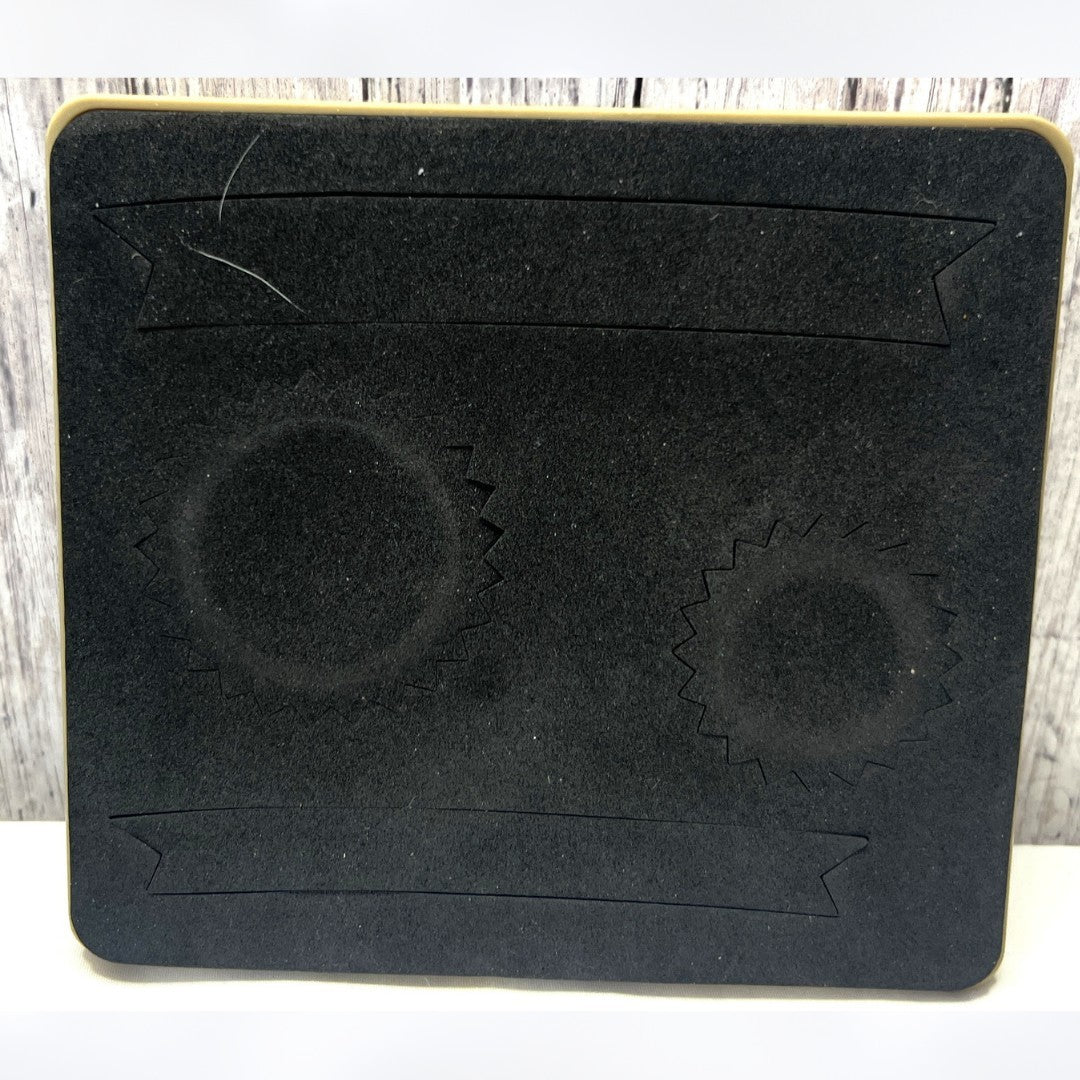 Tim Holtz PRIZE RIBBONS Award 659438 BigZ Die