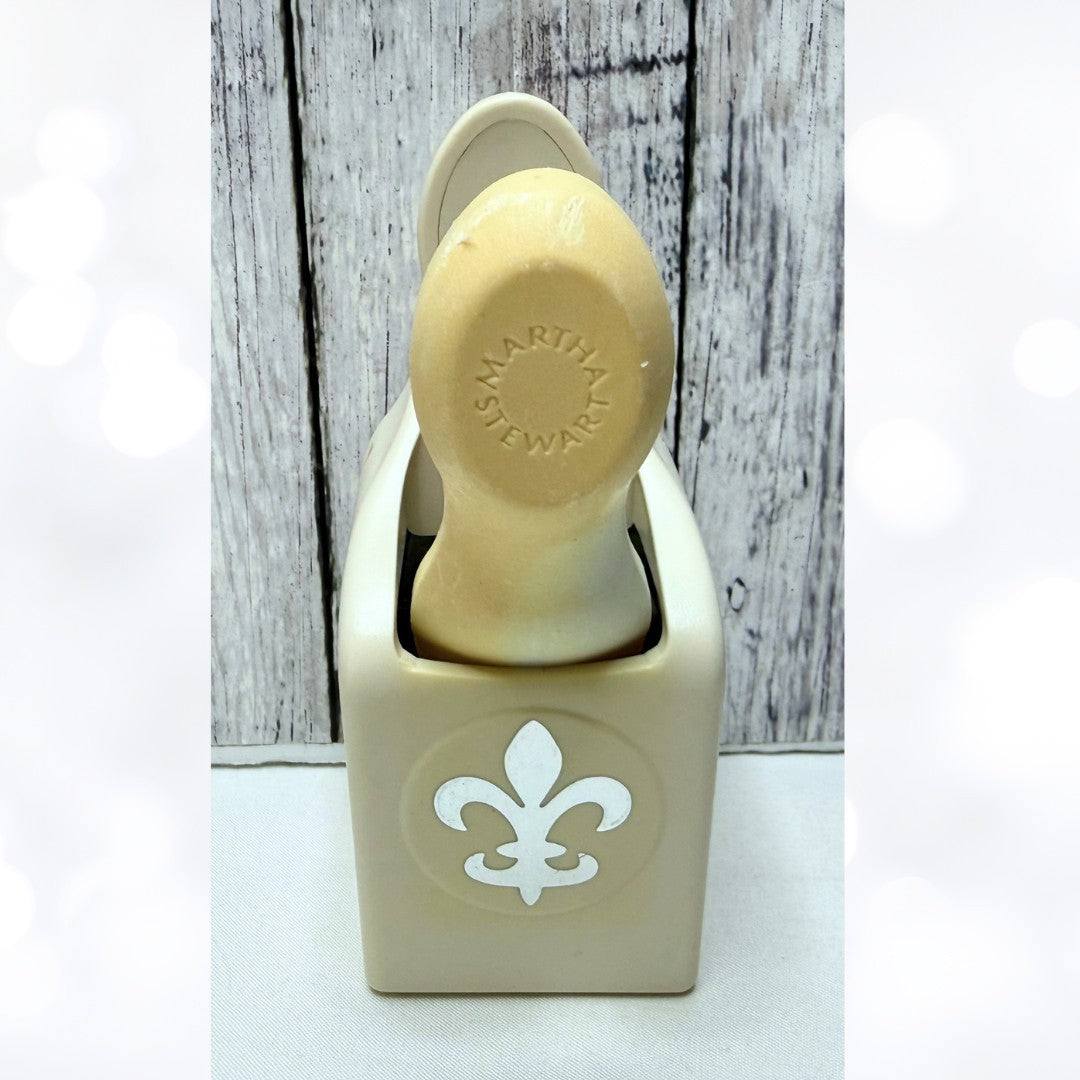 Martha Stewart FLEUR DE LIS Punches Paper Punch