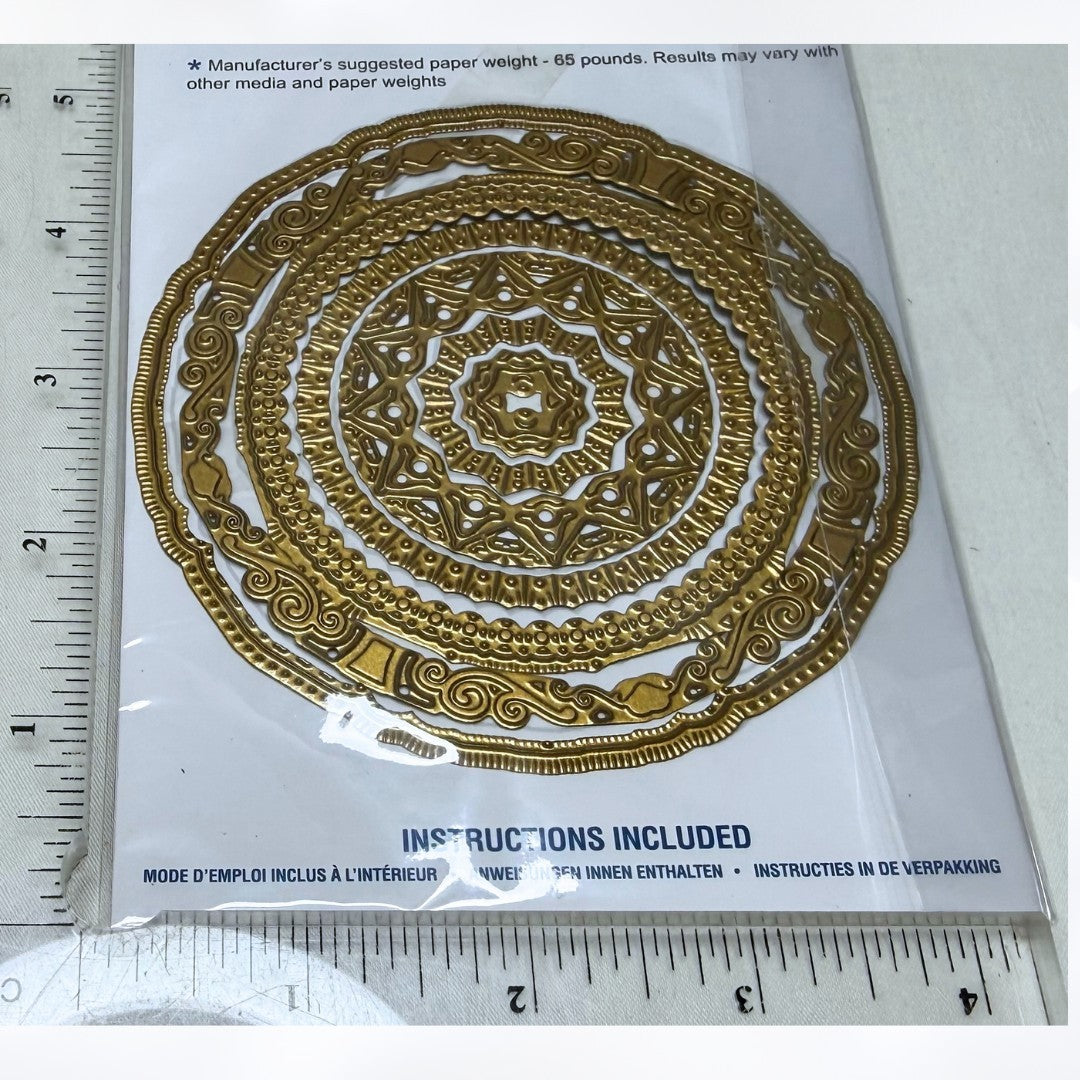 Spellbinders IMPERIAL GOLD Circles One Labels 28 Dies AS IS**