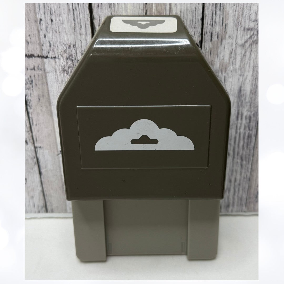 Stampin Up SCALLOPED TAG TOPPER Punches Paper Punch